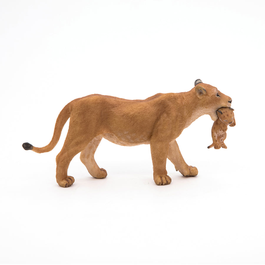 Lioness with cub figurine