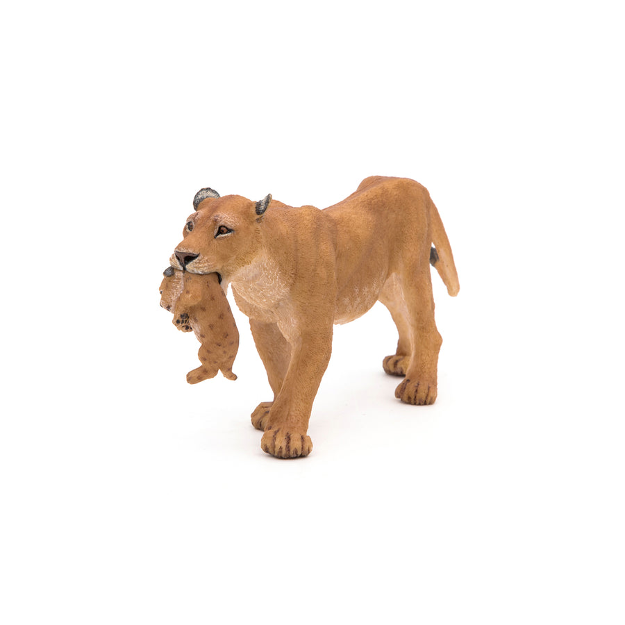 Lioness with cub figurine