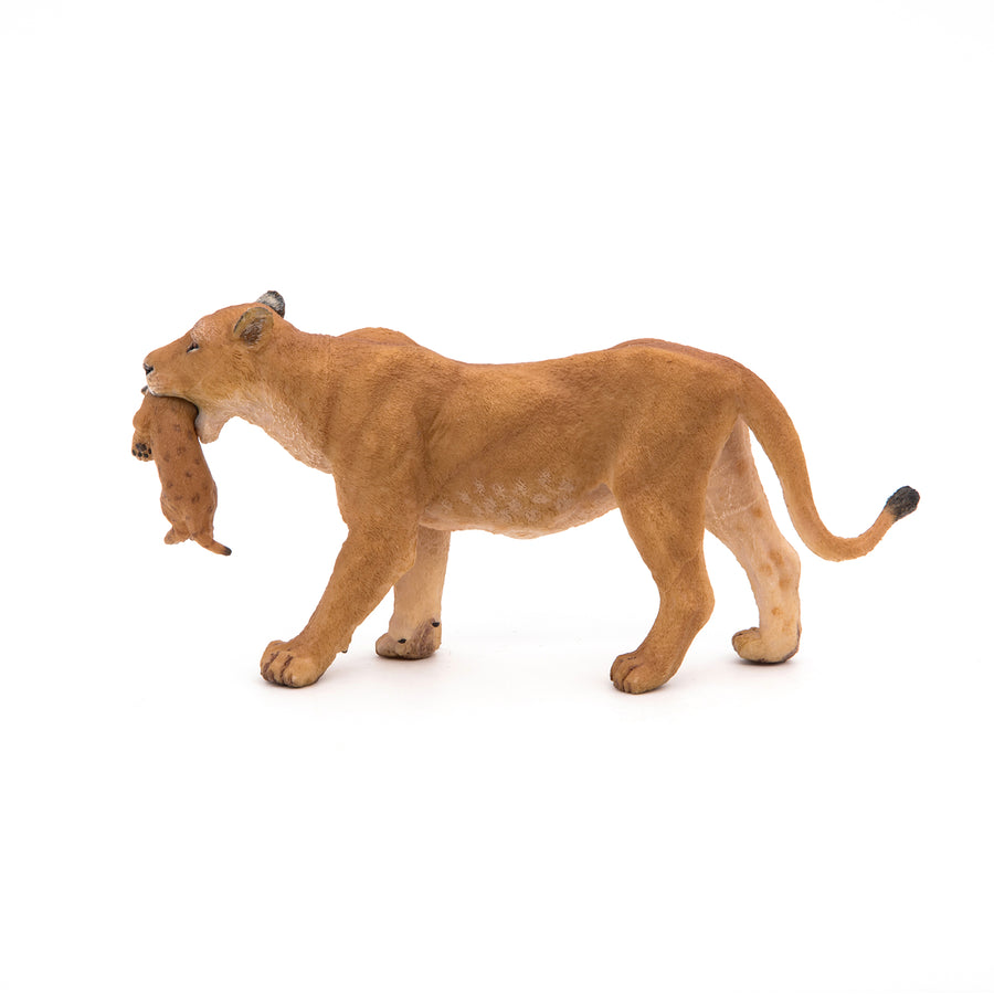 Lioness with cub figurine
