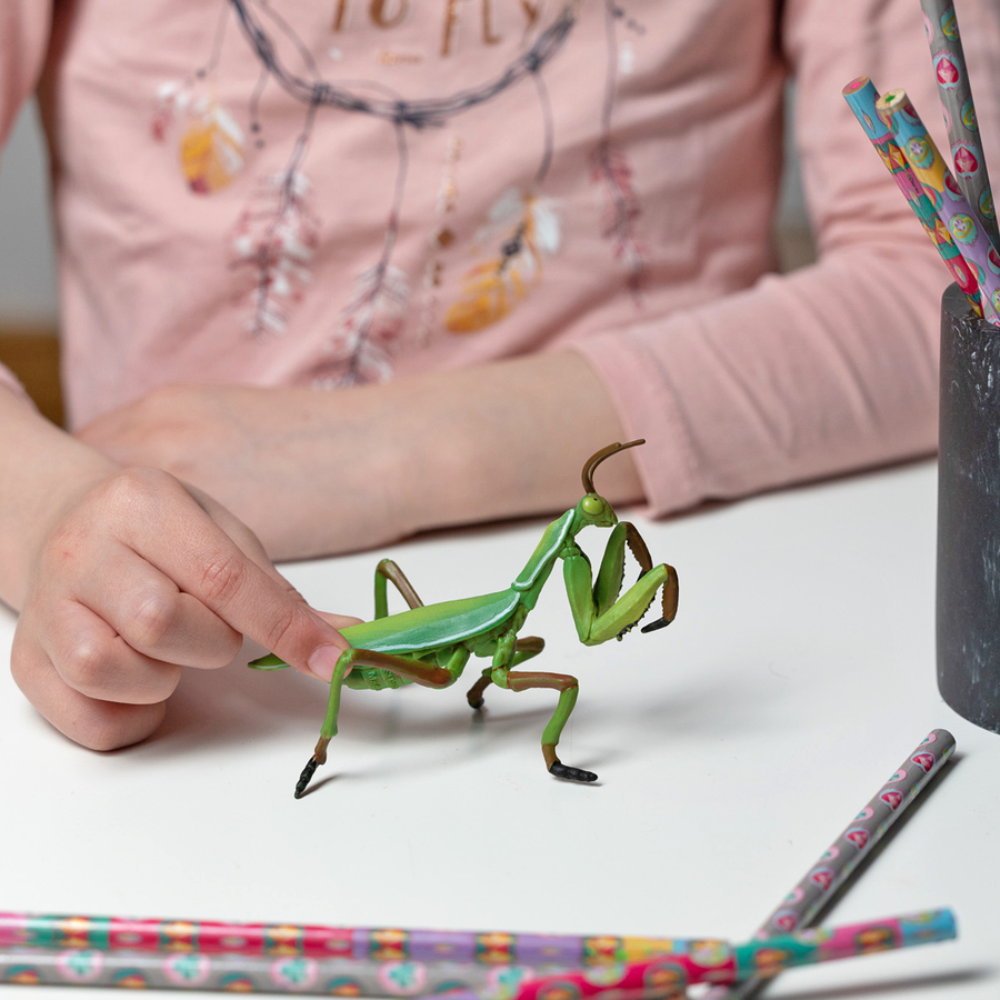 Praying Mantis Figurine
