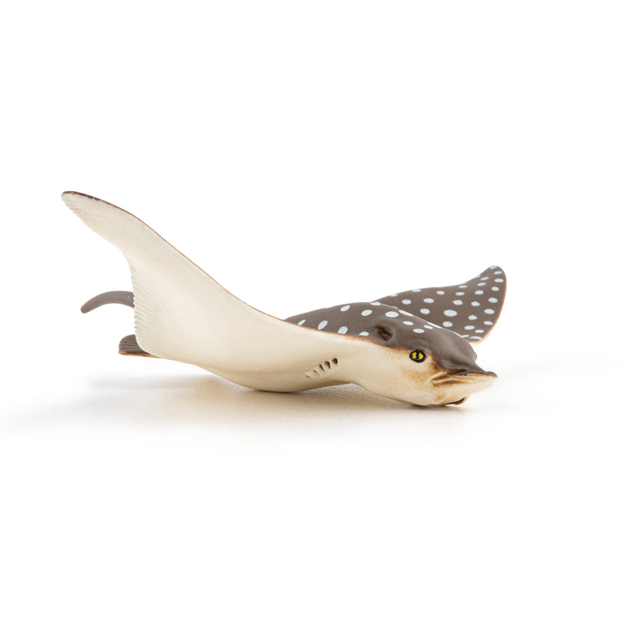 Leopard Ray Figurine