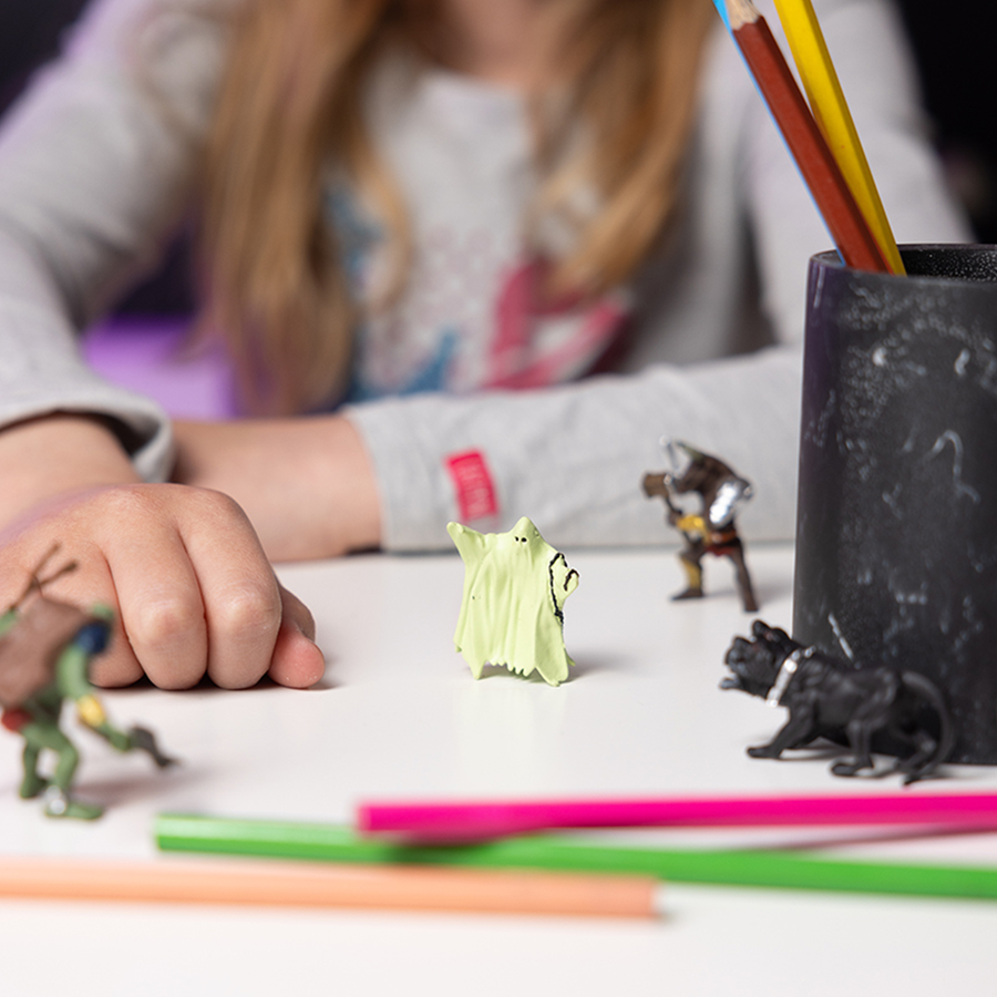 Fantastic Mini Figures (Tube, 12 pcs)