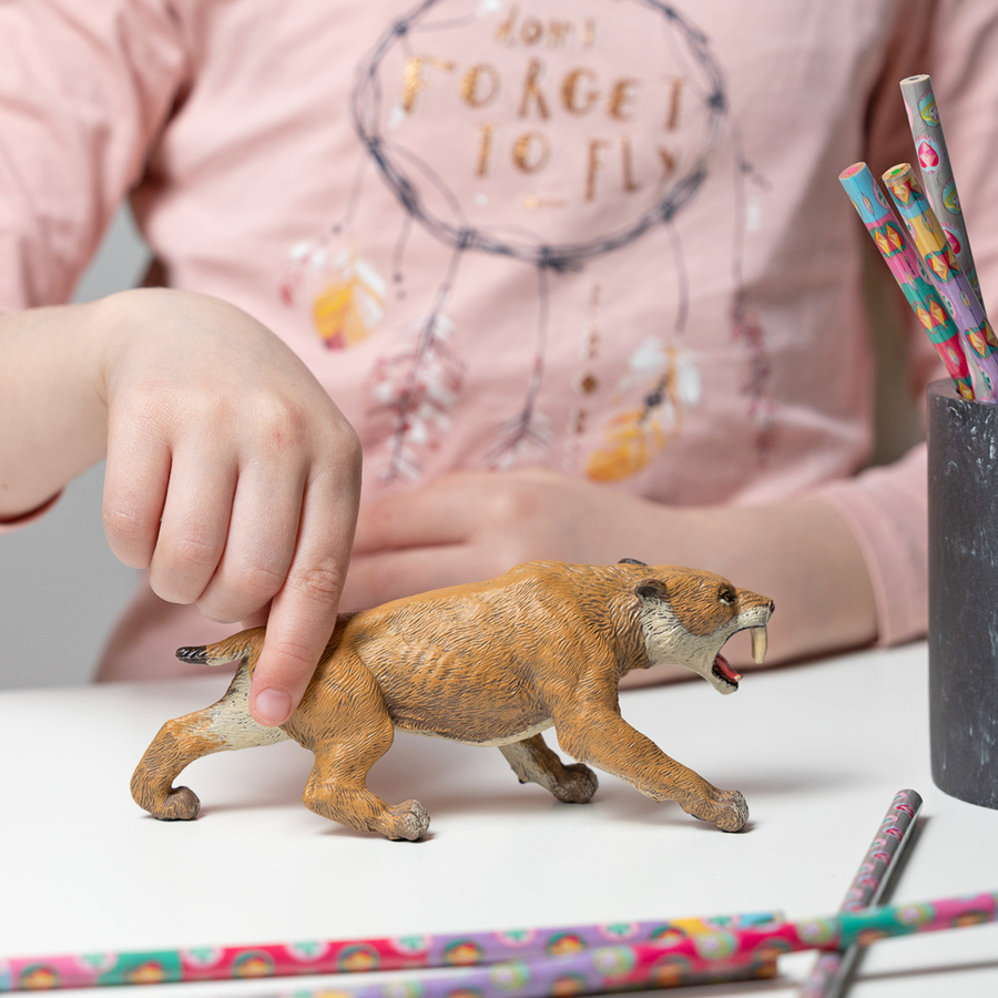 Smilodon figurine